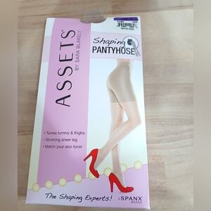 Assets by Sara Blakely Shaping Pantyhose Nude SPANX Brand Size 5 New Plus Size